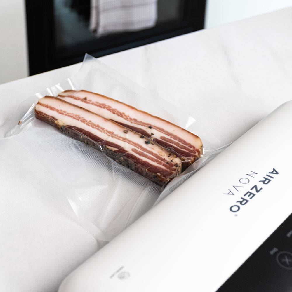 Air Zero Nova kompakt háztartási vákuumozógép szalonna levákuumozva