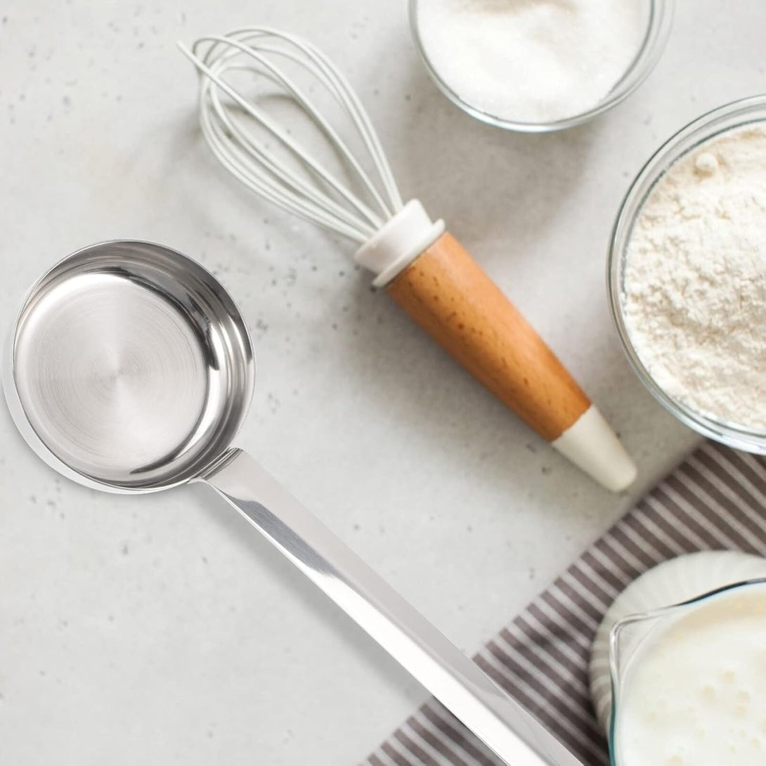 Rozsdamentes pizzaszósz terítő kanál – 170 g kapacitás-on table