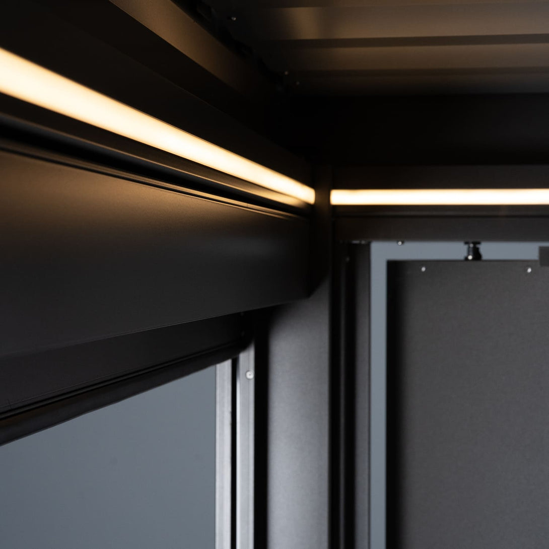 LED világítás, meleg fehér - Pergola, közeli