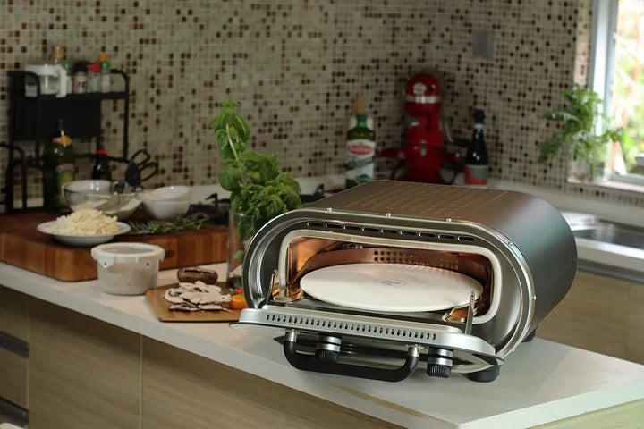 Revolve Evolve pizzakemence 450 °C forgó kővel