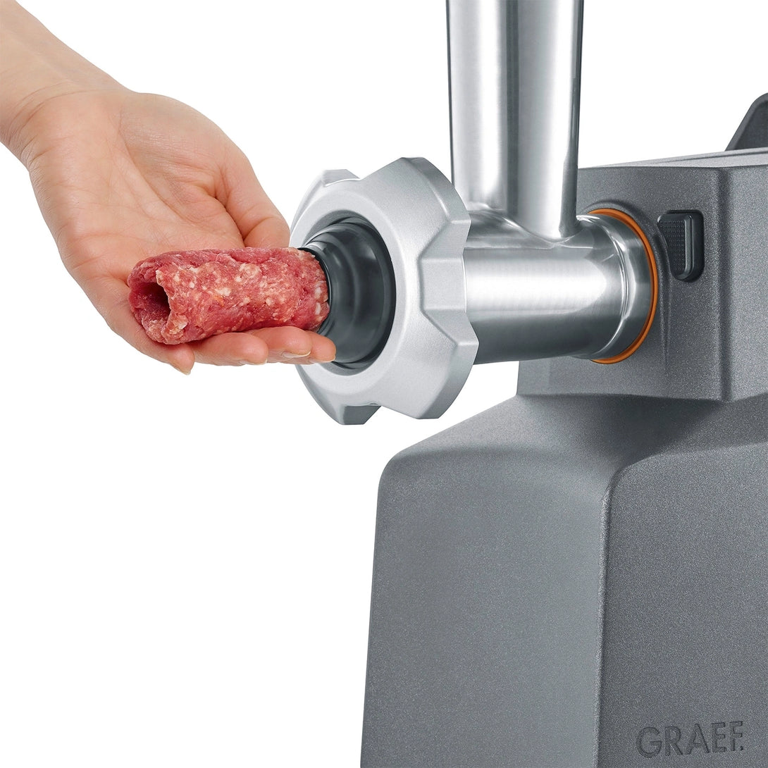 Graef FW706 – kebbe (kibbeh) kiegészítővel formázott üreges húsrúd.