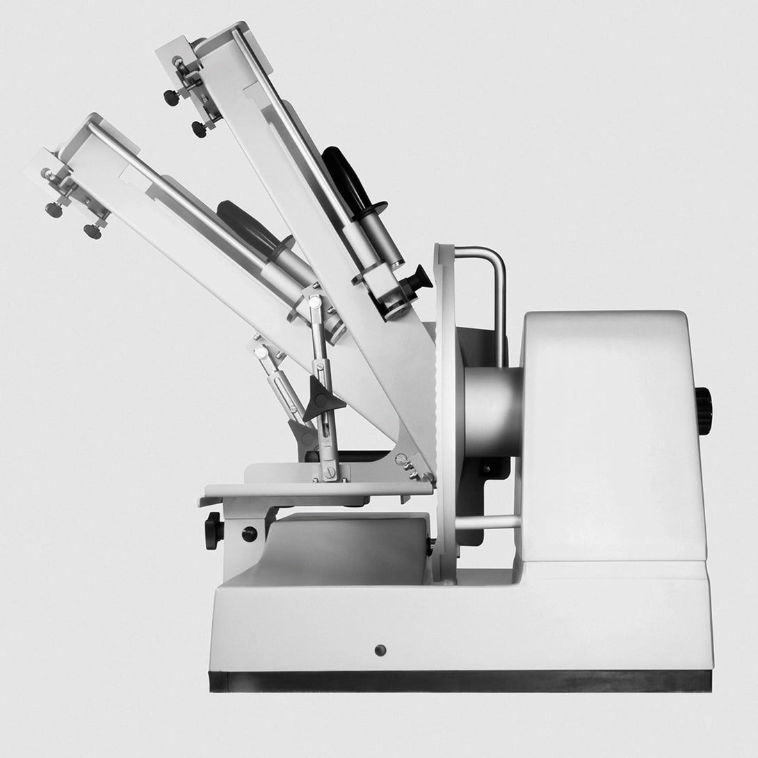 A GRAEF Master 3020 HS dönthető kocsija különböző szögbeállítási lehetőségekkel.