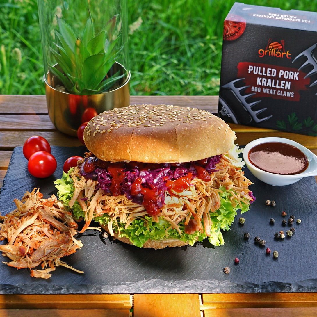 Grillart hústépő karmokkal készült pulled pork szendvics