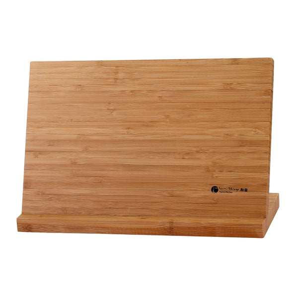 IZUMI ICHIAGO bambusz mágneses késállvány, legfeljebb 7 késhez, frontnézet.