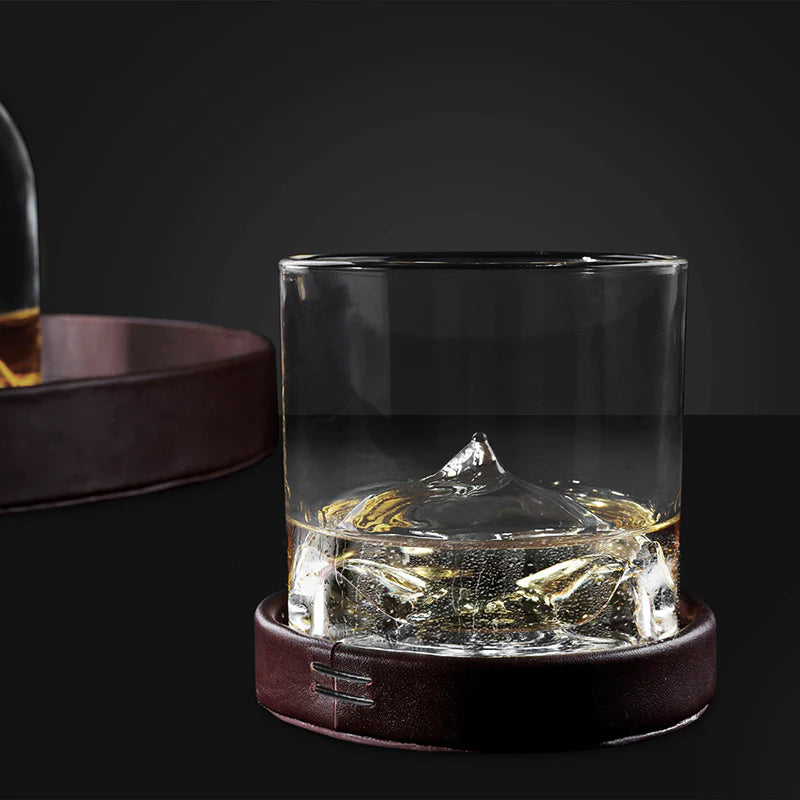 Liiton Luxury Everest Whiskey-s Szett poháralátéttel és tálcával.