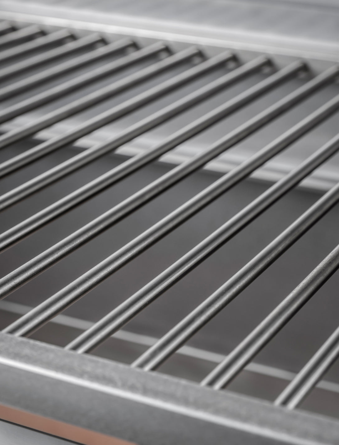 O-alakú grillrács közelről, klasszikus rácsnyomhoz – Pujadas Open Grill Lite