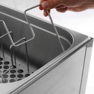 Mozgatható rozsdamentes acél válaszfalak sous vide tasakok rendszerezéséhez a 28 literes kád belsejében