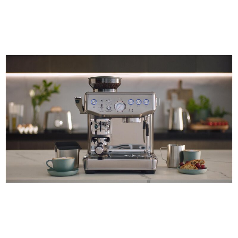 the Barista Express™ Impress Eszpresszó gép kávédarálóval SES876BSS