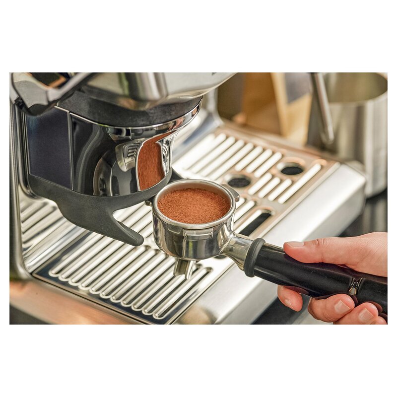 the Barista Express™ Impress Eszpresszó gép kávédarálóval SES876BSS